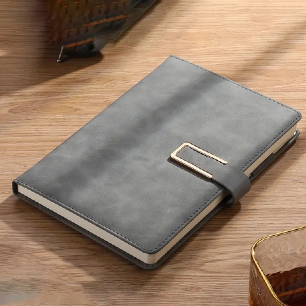 أهم الأسباب لاختيار دفتر مشبك للمجلة اليومية والملاحظات